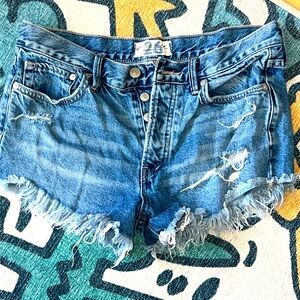 26 | We the Free | barely worn, cut off distressed denim shorts